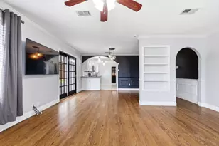 9403 Thornberry Ln, Dallas, TX 75220 - Photo 9