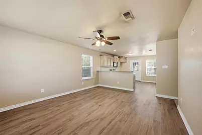 728 W Walker Street, Denison, TX 75020 - Photo 3