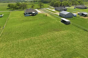 185 Stanley Ln, Poolville, TX 76487 - Photo 35