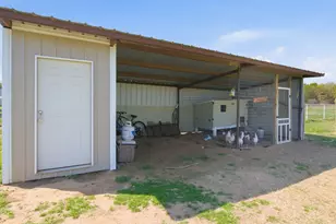 185 Stanley Ln, Poolville, TX 76487 - Photo 33