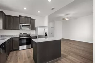 732 Layton Ct, Seagoville, TX 75159 - Photo 3