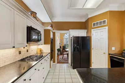 4055 Seabury Drive, Dallas, TX 75287 - Photo 9
