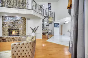 504 Cholla Ct, Fort Worth, TX 76112 - Photo 5