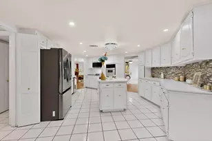 504 Cholla Ct, Fort Worth, TX 76112 - Photo 9