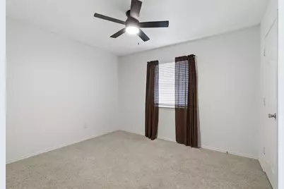 5762 Firethorn Drive, Dallas, TX 75249 - Photo 15