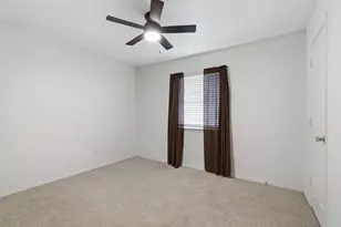 5762 Firethorn Dr, Dallas, TX 75249 - Photo 15