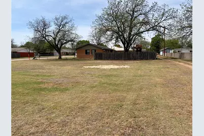 1419 Landon Street, Stamford, TX 79553 - Photo 9
