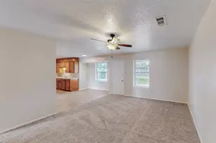 1500 Berry Dr, Cleburne, TX 76033 - Photo 3