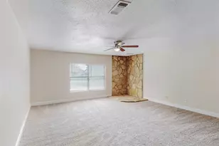 1500 Berry Dr, Cleburne, TX 76033 - Photo 5