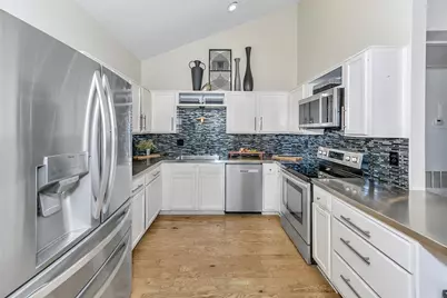 2304 Oakmont Drive, Bedford, TX 76022 - Photo 17