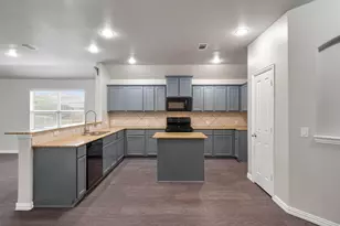 221 Bear Trail, Waxahachie, TX 75165 - Photo 9