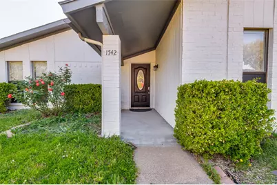 1742 Delaford Drive, Carrollton, TX 75007 - Photo 3