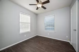 629 Park Ln, Denton, TX 76205 - Photo 9