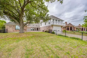 3306 Bluffview Dr, Garland, TX 75043 - Photo 9