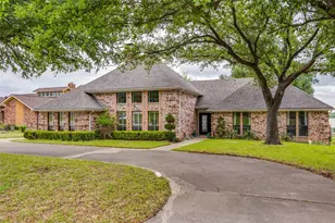 3306 Bluffview Dr, Garland, TX 75043 - Photo 7