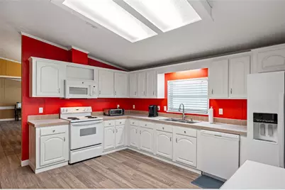 307 Brazos Harbor Drive, Granbury, TX 76048 - Photo 19