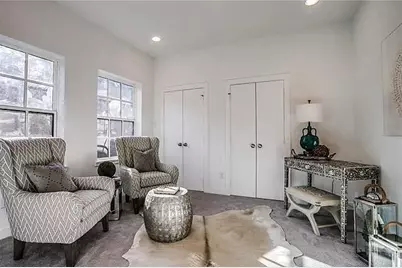 627 Finley Court, Dallas, TX 75208 - Photo 13