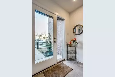 627 Finley Court, Dallas, TX 75208 - Photo 19