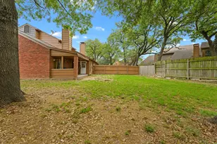 114 Wilshire Ct, Irving, TX 75061 - Photo 25