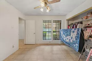 114 Wilshire Ct, Irving, TX 75061 - Photo 9