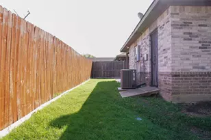 300 S Cottonbelt Ave, Wylie, TX 75098 - Photo 11