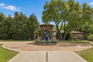 3800 Ranch Estates Dr, Plano, TX 75074 - Photo 3