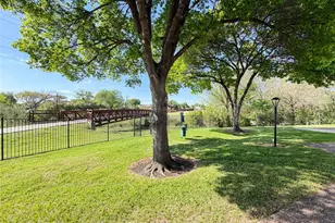 17490 Meandering Way, Dallas, TX 75252 - Photo 35