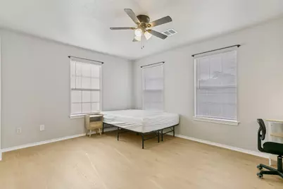 107 S Crawford Street #1, Denton, TX 76205 - Photo 3