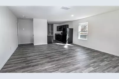 701 E Hanna Street, Denison, TX 75021 - Photo 1