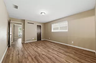 714 Royal Oaks Dr, Garland, TX 75040 - Photo 23