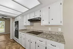 714 Royal Oaks Dr, Garland, TX 75040 - Photo 17