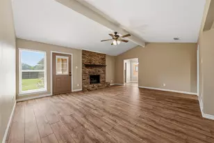 714 Royal Oaks Dr, Garland, TX 75040 - Photo 13