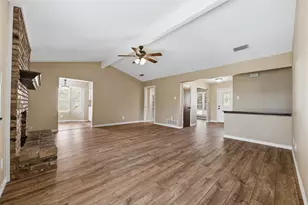 714 Royal Oaks Dr, Garland, TX 75040 - Photo 15