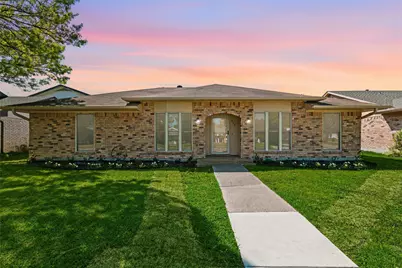 714 Royal Oaks Drive, Garland, TX 75040 - Photo 5