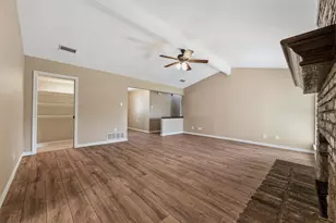 714 Royal Oaks Dr, Garland, TX 75040 - Photo 15
