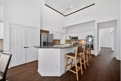 7100 Oakbrook Drive, Plano, TX 75025 - Photo 17