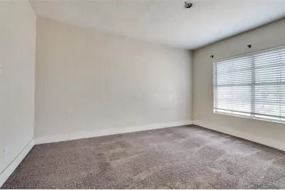1015 Kings Highway, Dallas, TX 75208 - Photo 11