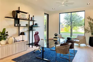 10236 Crestover Dr, Dallas, TX 75229 - Photo 3