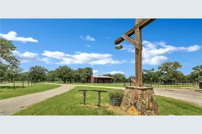 3911 N. Highway 281, Mineral Wells, TX 76067 - Photo 29