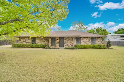 104 Prairie View Lane, Red Oak, TX 75154 - Photo 1