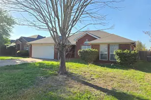 1810 St Nevis Dr, Mansfield, TX 76063 - Photo 3