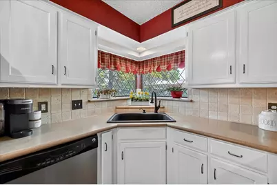 3909 Sunday Hill Drive, Arlington, TX 76016 - Photo 17