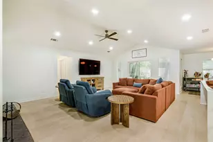 1209 Wade Dr, Bedford, TX 76022 - Photo 7
