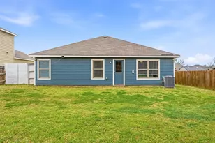 1305 Eagle Lake Dr, Azle, TX 76020 - Photo 29