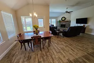 904 Avagail Ave, Springtown, TX 76082 - Photo 9