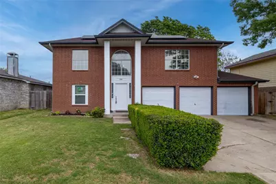 641 Lemon Drive, Arlington, TX 76018 - Photo 1