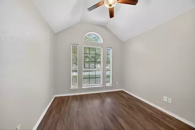 3205 Carverly Avenue, Fort Worth, TX 76119 - Photo 21