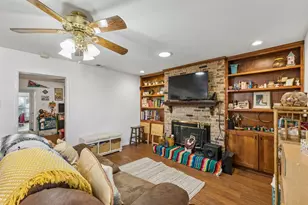 7021 Kingsbury Dr, Dallas, TX 75231 - Photo 19