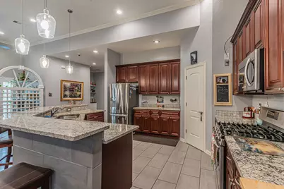5900 Houghton Avenue, Fort Worth, TX 76107 - Photo 37