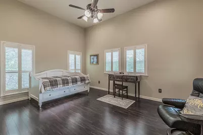 5900 Houghton Avenue, Fort Worth, TX 76107 - Photo 13